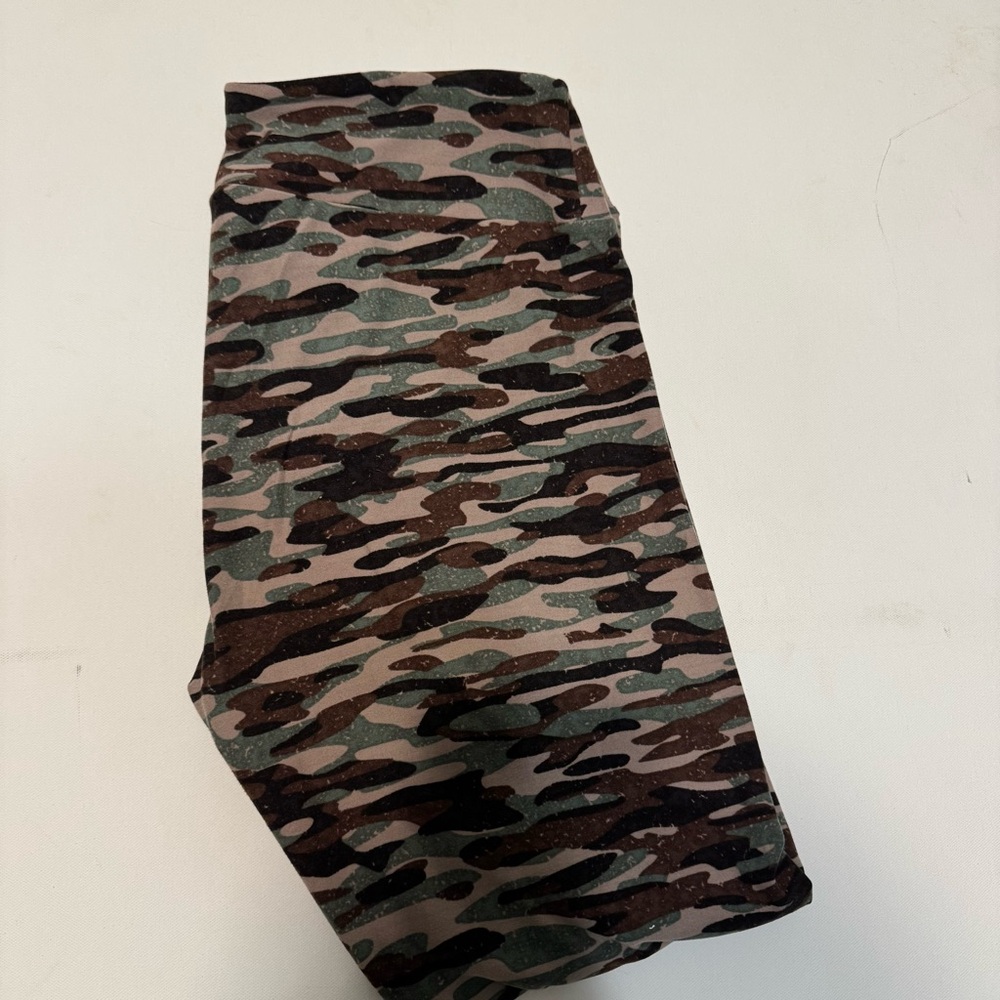 Lularoe Camouflage Print Leggings